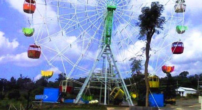 Libur Tahun Baru, Pengunjung Taman Umbul Madiun Membludak Libur Tahun Baru, Pengunjung Taman Umbul Madiun Membludak