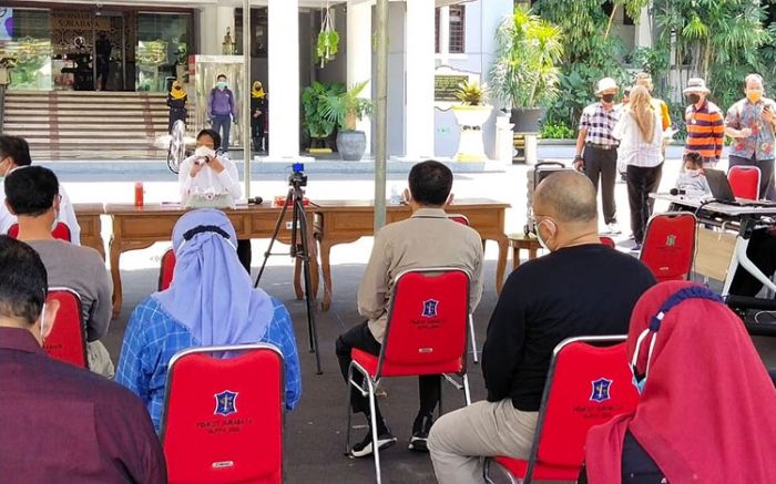 Utamakan Warga Surabaya, Pemkot Perketat Pengawasan Izin Tempat Usaha Utamakan Warga Surabaya, Pemkot Perketat Pengawasan Izin Tempat Usaha