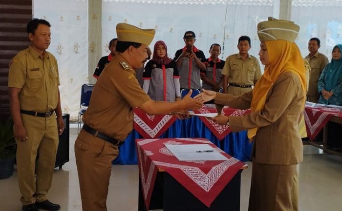 Terciptanya Pembangunan Desa yang Berkelanjutan, Kades Darmorejo Madiun Lantik Perangkat Terciptanya Pembangunan Desa yang Berkelanjutan, Kades Darmorejo Madiun Lantik Perangkat