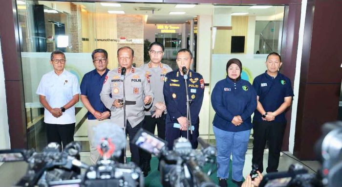 Kapolda Jatim Tegaskan Penyelidikan Robohnya Ponpes Al Khoziny Dilakukan Profesional Kapolda Jatim Tegaskan Penyelidikan Robohnya Ponpes Al Khoziny Dilakukan Profesional