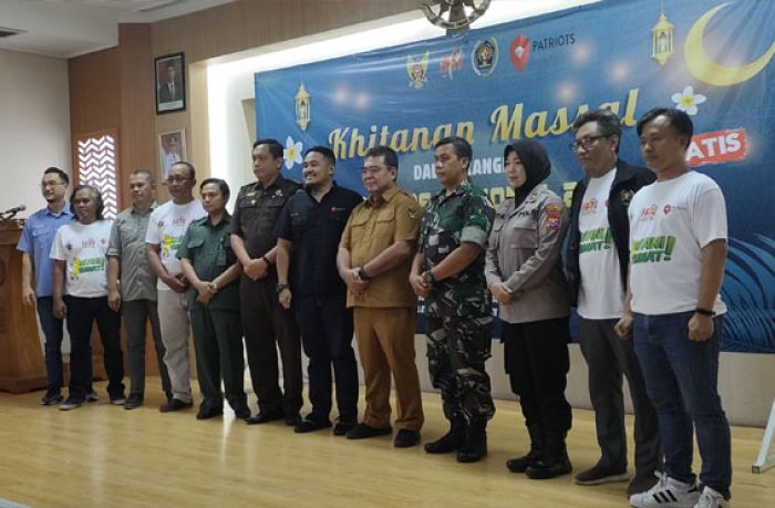 Peringati HPN ke-77, PWI Jatim Gelar Sunatan Massal di Balai Kota Kediri