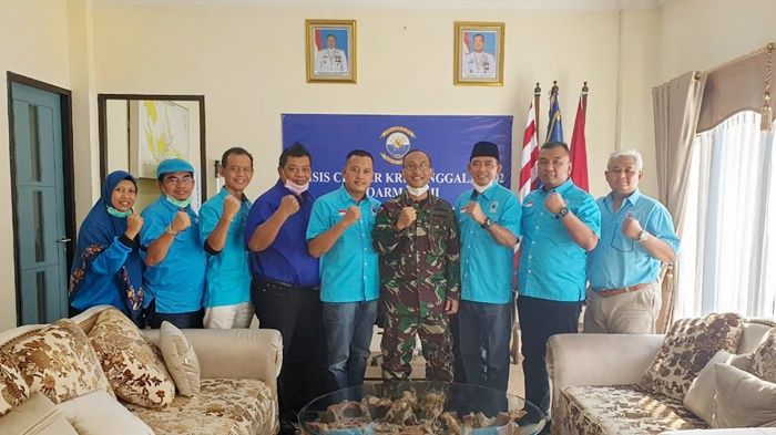 53 Patriot Nanggala-402 Gugur, DPW Gelora Jatim Kunjungi Markas Kapal Selam Komando Armada II 53 Patriot Nanggala-402 Gugur, DPW Gelora Jatim Kunjungi Markas Kapal Selam Komando Armada II