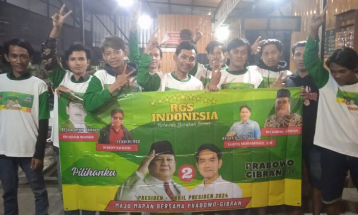 RGS Indonesia Kampanyekan Prabowo-Gibran Secara Door to Door di Ujungpangkah