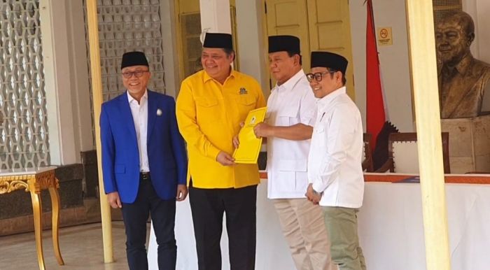 Golkar dan PAN Deklarasi Dukung Prabowo Golkar dan PAN Deklarasi Dukung Prabowo