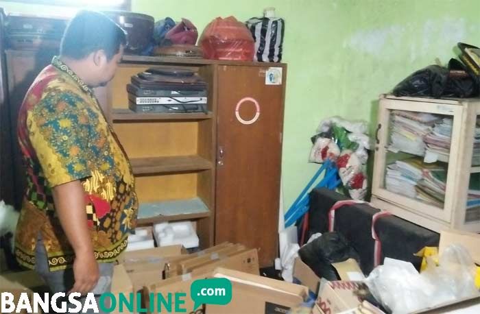 Kawanan Pencuri Satroni SDN Kepanjen II Jombang, 16 Laptop Raib