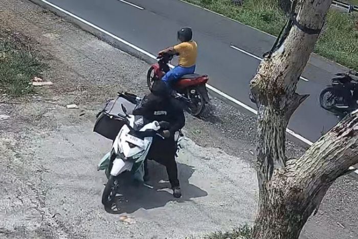 Motor Milik Kurir di Bangkalan Beserta Ratusan Paket yang Belum Terkirim Raib Digasak Maling