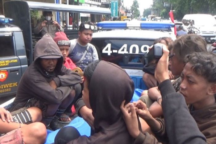 Gagal Gandol Truk, Gadis Anjal di Jombang Tewas Terjatuh Gagal Gandol Truk, Gadis Anjal di Jombang Tewas Terjatuh