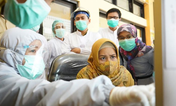 Gelar Inspeksi Mendadak, Wali Kota Mojokerto Tinjau Sistem Pelayanan di 2 Puskesmas Gelar Inspeksi Mendadak, Wali Kota Mojokerto Tinjau Sistem Pelayanan di 2 Puskesmas