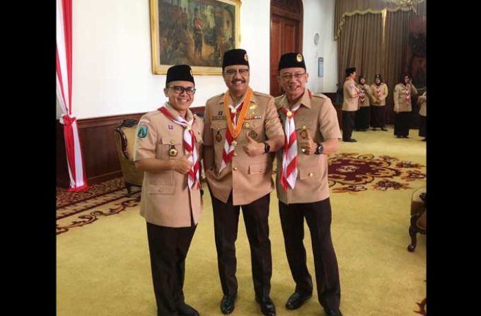Bupati Banyuwangi Ketika Ditanya Soal Pilgub Jatim: Saya Mengalir Saja Bupati Banyuwangi Ketika Ditanya Soal Pilgub Jatim: Saya Mengalir Saja