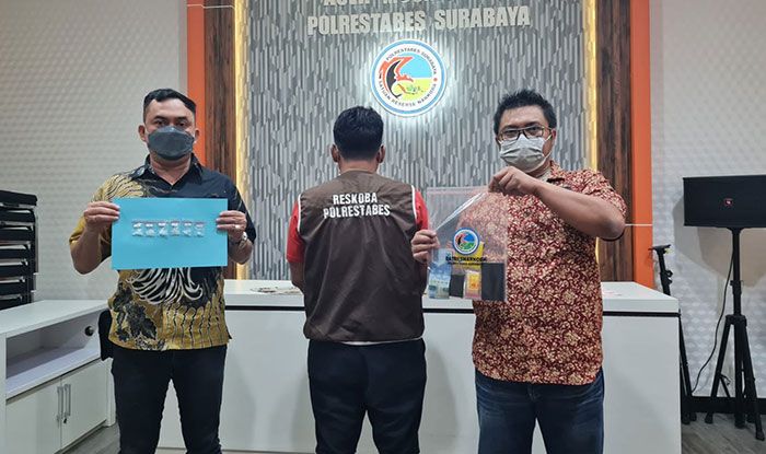Miliki Sabu Siap Edar, Warga Putat Jaya Barat Surabaya Ditangkap Polisi Miliki Sabu Siap Edar, Warga Putat Jaya Barat Surabaya Ditangkap Polisi