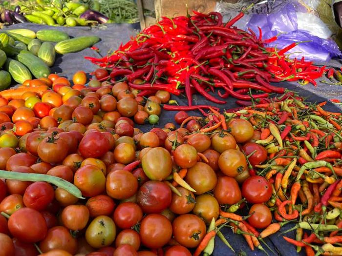Harga Sembako Jatim 19 Juli 2025, Cabai Rawit dan Tomat Merosot