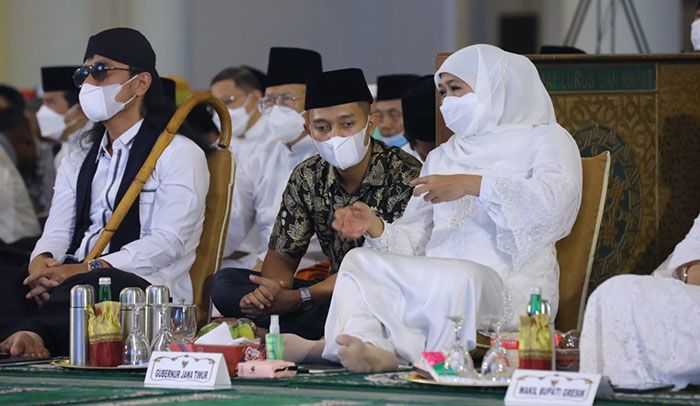 Gubernur Khofifah Peringati Nuzulul Quran Bersama Gus Miftah di Masjid Nasional Al Akbar Surabaya Gubernur Khofifah Peringati Nuzulul Quran Bersama Gus Miftah di Masjid Nasional Al Akbar Surabaya
