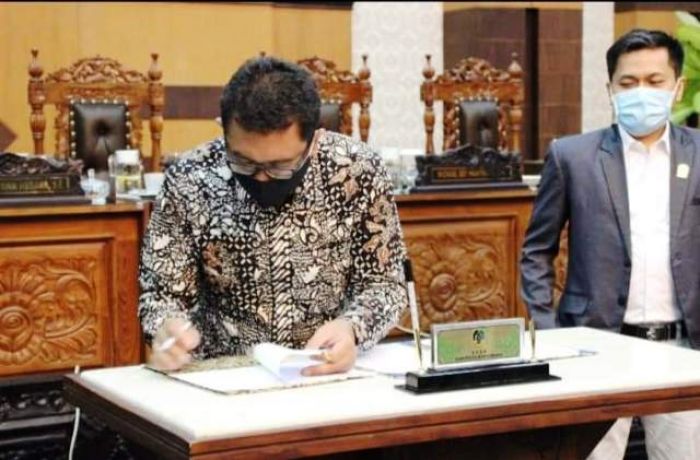 DPRD Banyuwangi Sahkan Perubahan APBD 2020 DPRD Banyuwangi Sahkan Perubahan APBD 2020