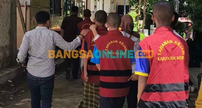 Sidang Tertutup Kasus Pembakaran Kantor Pemkab Kediri, 14 Terdakwa Masih di Bawah Umur