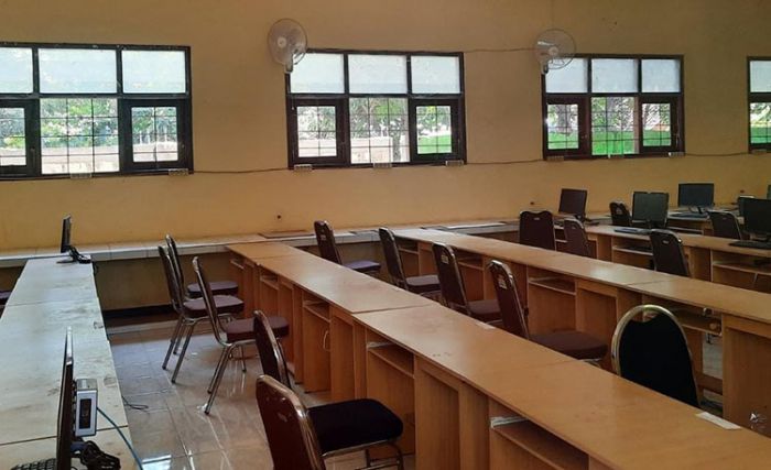 Ratusan Tablet untuk Pembelajaran Online di SMPN 1 Semanding Tuban Raib Digondol Maling Ratusan Tablet untuk Pembelajaran Online di SMPN 1 Semanding Tuban Raib Digondol Maling