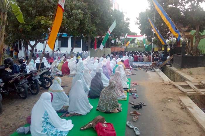 Jemaah MTA Pacitan Laksanakan Salat Id Pagi Tadi