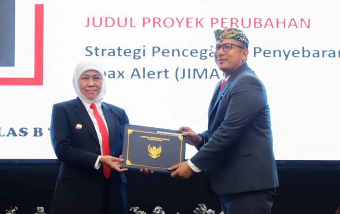 Tutup PKN II Angkatan XXIV, Gubernur Khofifah Sampaikan Amanat Presiden Jokowi Tutup PKN II Angkatan XXIV, Gubernur Khofifah Sampaikan Amanat Presiden Jokowi