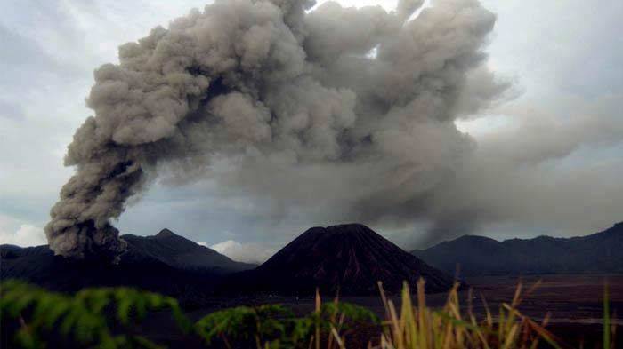 Giliran Kota Probolinggo Diguyur Abu Bromo Giliran Kota Probolinggo Diguyur Abu Bromo
