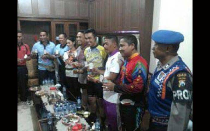 Puluhan Personel Polres, BNNK dan Kodim Sidoarjo Dites Urine Dadakan Puluhan Personel Polres, BNNK dan Kodim Sidoarjo Dites Urine Dadakan