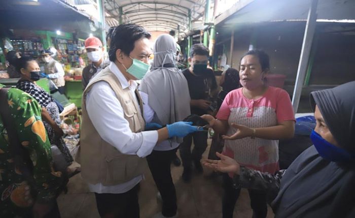 Angka Penyebaran Covid-19 Terus Bertambah, Pemkab Sidoarjo Bakal Perketat Aturan Bermasker Angka Penyebaran Covid-19 Terus Bertambah, Pemkab Sidoarjo Bakal Perketat Aturan Bermasker