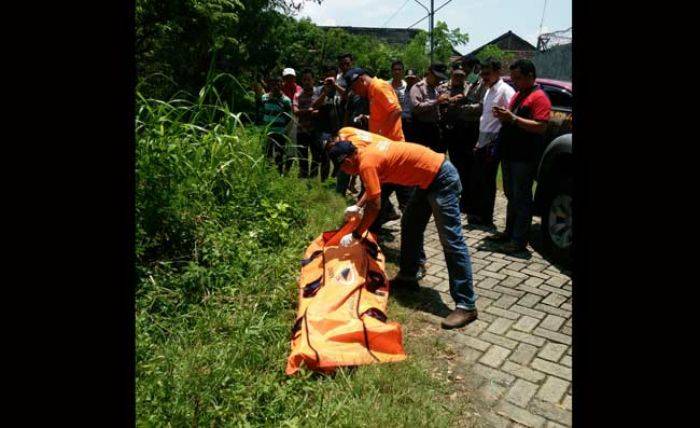 Mayat Perempuan Tanpa Identitas Ditemukan Mengapung di Sungai Bengawan Solo Mayat Perempuan Tanpa Identitas Ditemukan Mengapung di Sungai Bengawan Solo