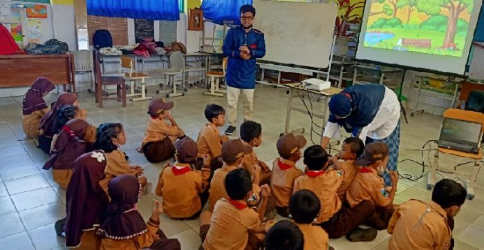 Tingkatkan Minat Baca, Perpustakaan Cakra Amartya Gelar Goes to SDN Dadaprejo 02