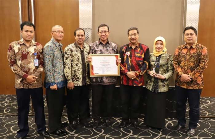 Pemkab Tuban Raih Penghargaan JDIH dari Kemenkum-HAM Pemkab Tuban Raih Penghargaan JDIH dari Kemenkum-HAM