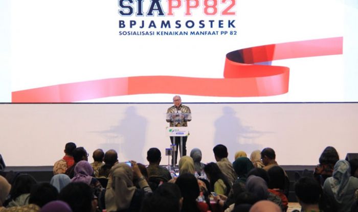 Kado Spesial Dari Jokowi Untuk Pekerja Indonesia Kado Spesial Dari Jokowi Untuk Pekerja Indonesia