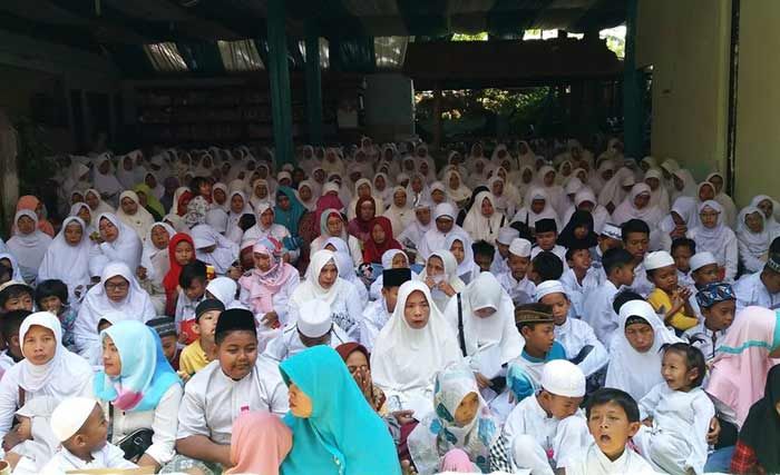 Inilah Tiga Alasan Kiai Asep Bantu Puluhan Caleg PPP, Apa Saja? Inilah Tiga Alasan Kiai Asep Bantu Puluhan Caleg PPP, Apa Saja?
