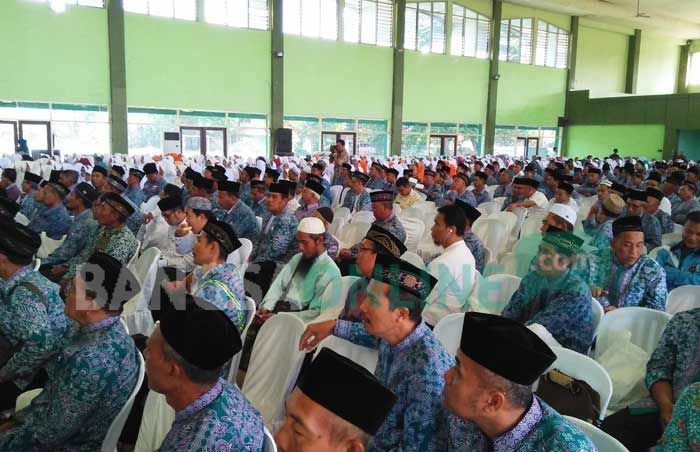 CJH Jombang Ikut Manasik Bersama, Kemenag Imbau Waspada Travel Bodong CJH Jombang Ikut Manasik Bersama, Kemenag Imbau Waspada Travel Bodong