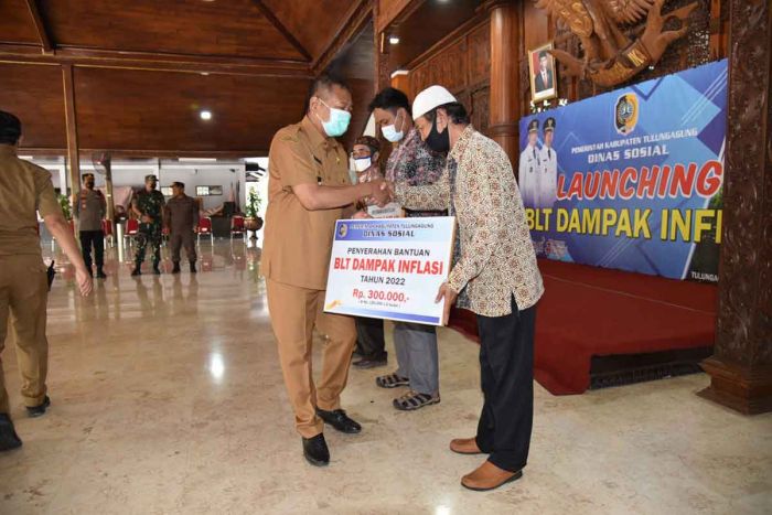 Pemkab Tulungagung Salurkan BLT Dampak Inflasi untuk Masyarakat