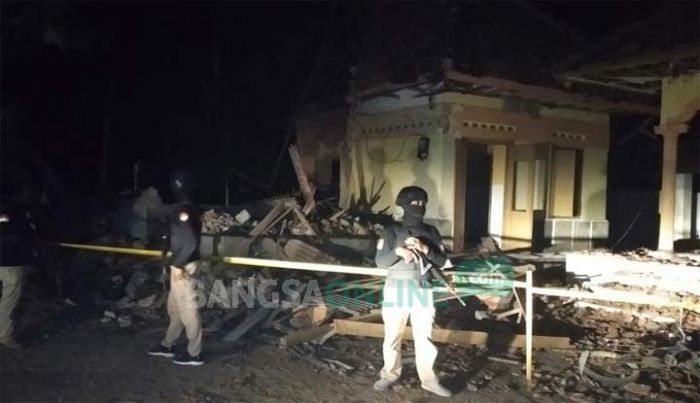 Campuran Oksigen dan Karbit untuk Mercon Meledak di Blitar: Sebuah Mushola Hancur, 2 Bocah Luka