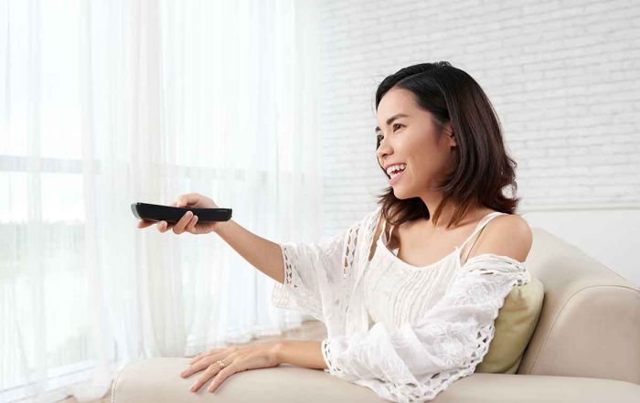 Deretan Film Indonesia yang Bikin Ngabuburit Makin Seru Deretan Film Indonesia yang Bikin Ngabuburit Makin Seru
