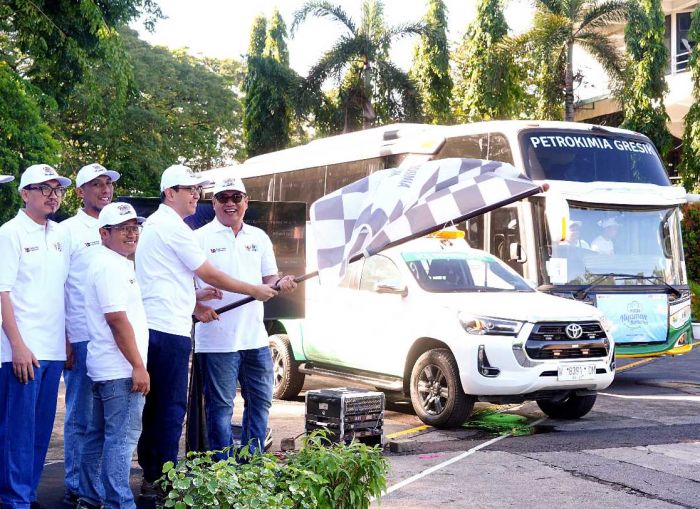 Petrokimia Gresik Berangkatkan 200 Pemudik ke Lima Rute di Jawa Timur