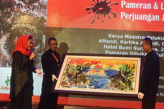 Ketika 2 Maestro Surabaya Puji Bakat Melukis Puti Guntur Ketika 2 Maestro Surabaya Puji Bakat Melukis Puti Guntur