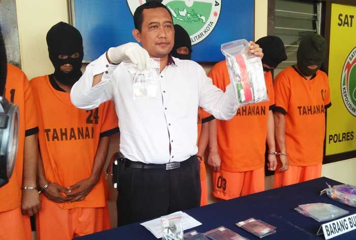 Miris, Direktur Lembaga Rehab Narkoba Blitar Tertangkap Nyabu Miris, Direktur Lembaga Rehab Narkoba Blitar Tertangkap Nyabu
