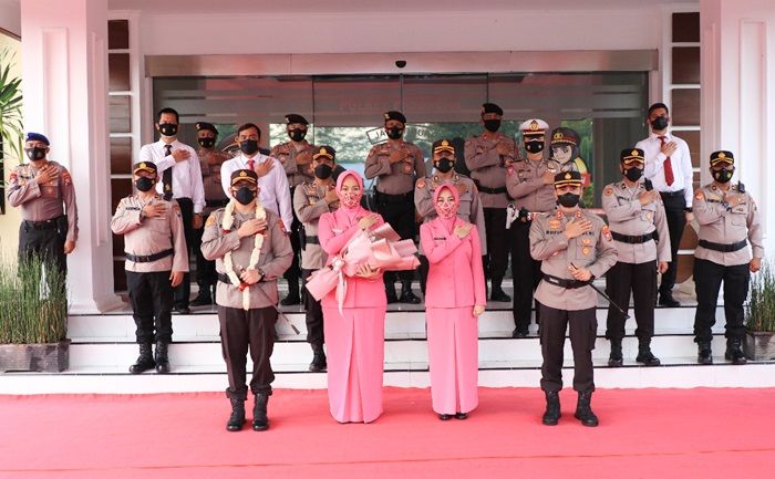 Peresmian Masjid Mapolres Pasuruan Jadi Saksi Pisah Sambut Kapolres Baru Peresmian Masjid Mapolres Pasuruan Jadi Saksi Pisah Sambut Kapolres Baru