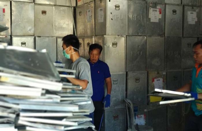 KPU Pacitan Tak Kunjung Dapatkan Gudang KPU Pacitan Tak Kunjung Dapatkan Gudang