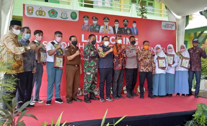 Bupati Pamekasan Resmikan 4 Sekolah Tangguh Bupati Pamekasan Resmikan 4 Sekolah Tangguh