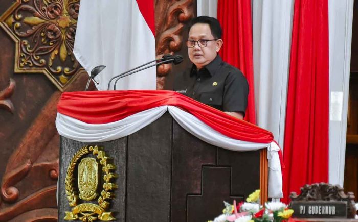 Pj Gubernur Jatim Beberkan Potensi Energi saat Sampaikan Nota Penjelasan Usulan Raperda RUED