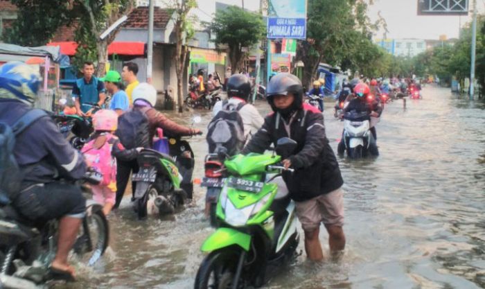 Pembangunan di Gresik Selatan Tertinggal, Warga Menganti Gugat Pemkab Pembangunan di Gresik Selatan Tertinggal, Warga Menganti Gugat Pemkab