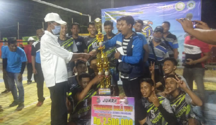 Hadiri Penutupan Turnamen Bola Voli, Cawabup Saim Yakin Bisa Munculkan Atlet Profesional