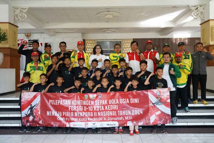 Pj Wali Kota Kediri Lepas Kontingen Forsgi U-10 Ikuti Piala Menpora II Nasional 2024 Pj Wali Kota Kediri Lepas Kontingen Forsgi U-10 Ikuti Piala Menpora II Nasional 2024