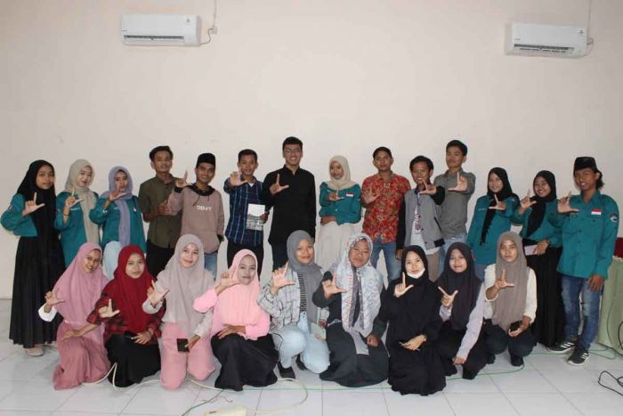 Tingkatkan Kualitas Penulisan Berita, LPM Unira Pamekasan Gelar Pelatihan Jurnalistik Tingkatkan Kualitas Penulisan Berita, LPM Unira Pamekasan Gelar Pelatihan Jurnalistik