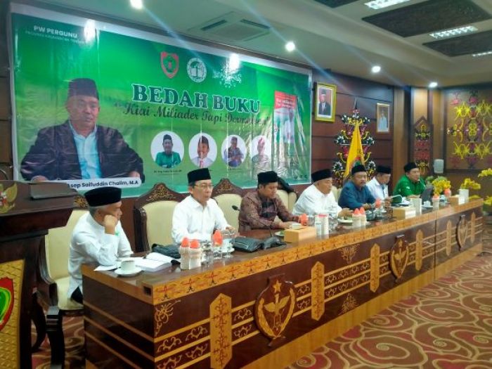 Dijuluki Kiai Multi Talenta, Buku Kiai Asep Dibedah di Kantor Gubernur Kalteng Dijuluki Kiai Multi Talenta, Buku Kiai Asep Dibedah di Kantor Gubernur Kalteng