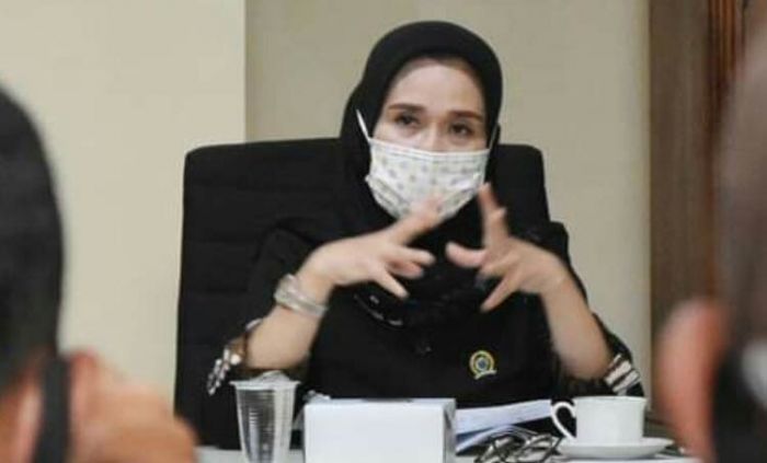 Tuntut Penyelesaian Hak Karyawan, Komisi A Janji Panggil 4 Pengusaha Bermasalah Tuntut Penyelesaian Hak Karyawan, Komisi A Janji Panggil 4 Pengusaha Bermasalah