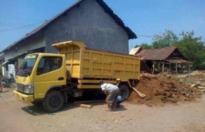 Betulkan Dump Truk, Pria di Mojotamping Mojokerto ini malah Tewas Tergencet Betulkan Dump Truk, Pria di Mojotamping Mojokerto ini malah Tewas Tergencet
