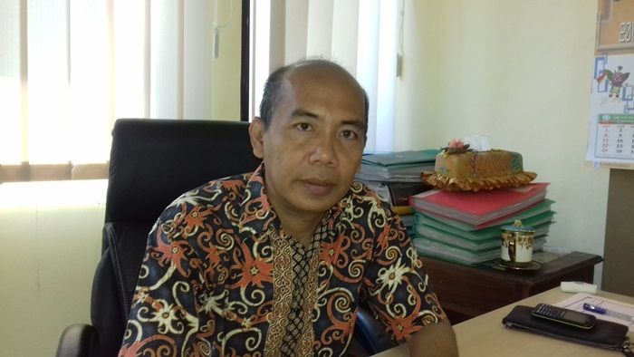 Antisipasi Cuaca Buruk, BLH Kota Probolinggo Pangkas Pohon di Pinggir Jalan Antisipasi Cuaca Buruk, BLH Kota Probolinggo Pangkas Pohon di Pinggir Jalan