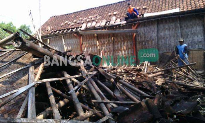 20 Rumah di Bojonegoro Roboh Diterjang Angin, Selama November 20 Rumah di Bojonegoro Roboh Diterjang Angin, Selama November