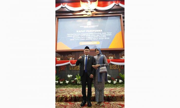 Resmi Dilantik Jadi Anggota DPRD Jatim, Naufal Alghifary Janji Kawal Pemberdayaan Pemuda Resmi Dilantik Jadi Anggota DPRD Jatim, Naufal Alghifary Janji Kawal Pemberdayaan Pemuda